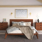 Cama King Size con plataforma y cabecero de madera